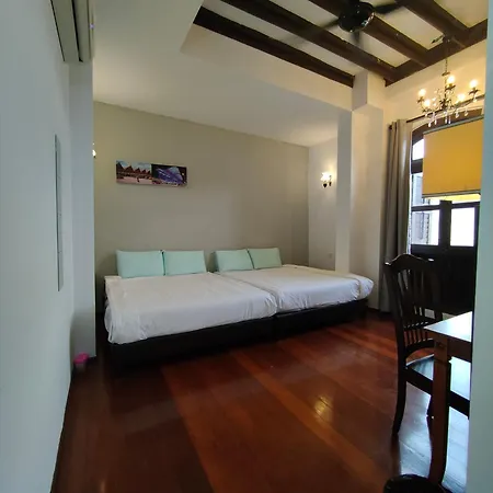 Carnarvon Heritge Lodge